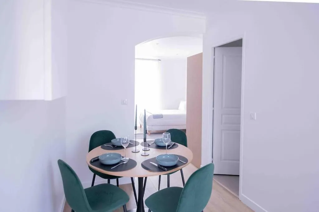 Le Joli Appartement - Parking Gratuit, Wifi, Rer C Choisy-Le-Roi Apartment